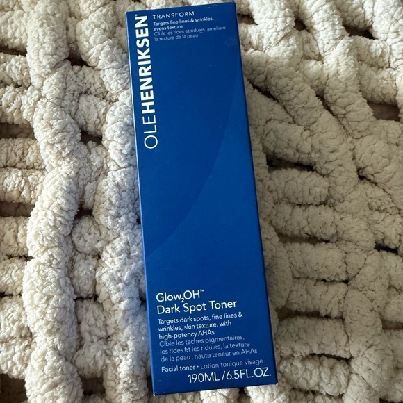 Ole Henriksen Other - Ole Henriksen Transform Glow Dark Spot Toner in Blue